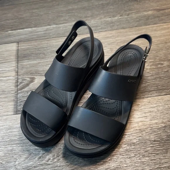 CROCS platform Black Women's Sandals size 8 (j148) - Picture 4 of 9